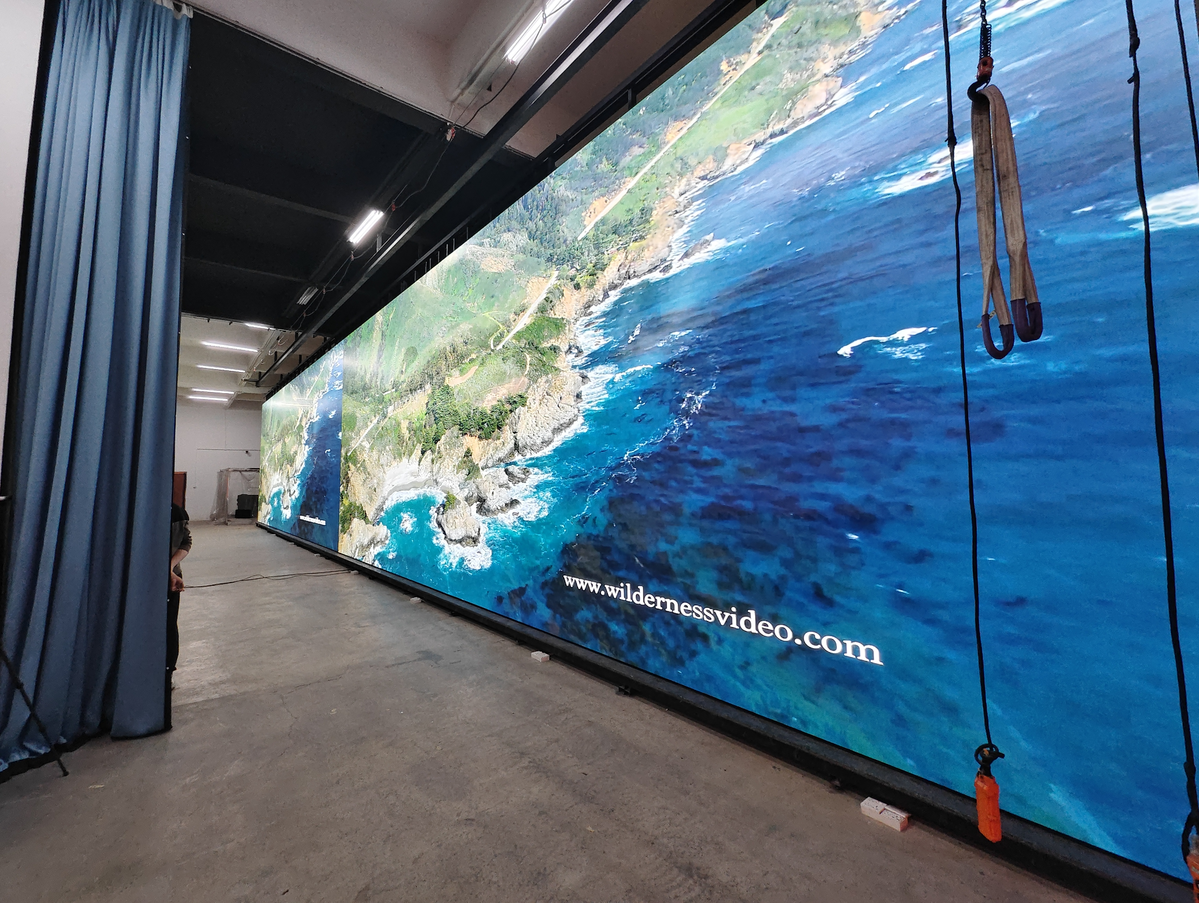 XGL Original Factory COB 200㎡ LED Display
